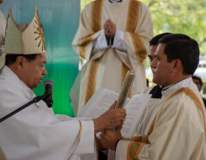 «Anunciar a cada hombre la Verdad del Evangelio» - Ordenaciones diaconales en Italia y México