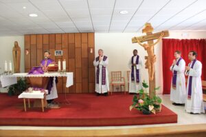 «Formar apóstoles al servicio de la Iglesia para testimoniar el misterio de Cristo»