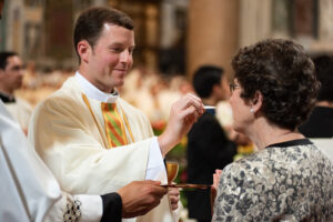 «Dadles vosotros de comer» - Mons. José Rodríguez Carballo, O.F.M., ordena sacerdotes a 37 legionarios de Cristo