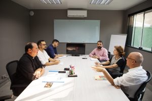 «Preparar a los laicos y a los sacerdotes para entender y testimoniar el Evangelio»