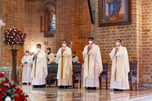Cuatro Legionarios de Cristo son ordenados sacerdotes en Medellín