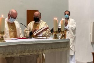 La parroquia de los Santos Mártires Cristianos recibe a su nuevo párroco