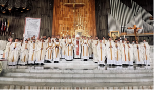 Arzobispo de Puebla ordena un sacerdote y dos diáconos legionarios de Cristo