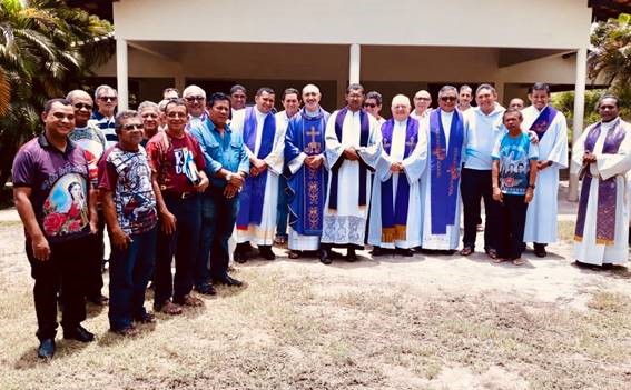 Ejercicios espirituales a los sacerdotes de la diócesis de Viana en el Estado de Maranhão (Brasil)