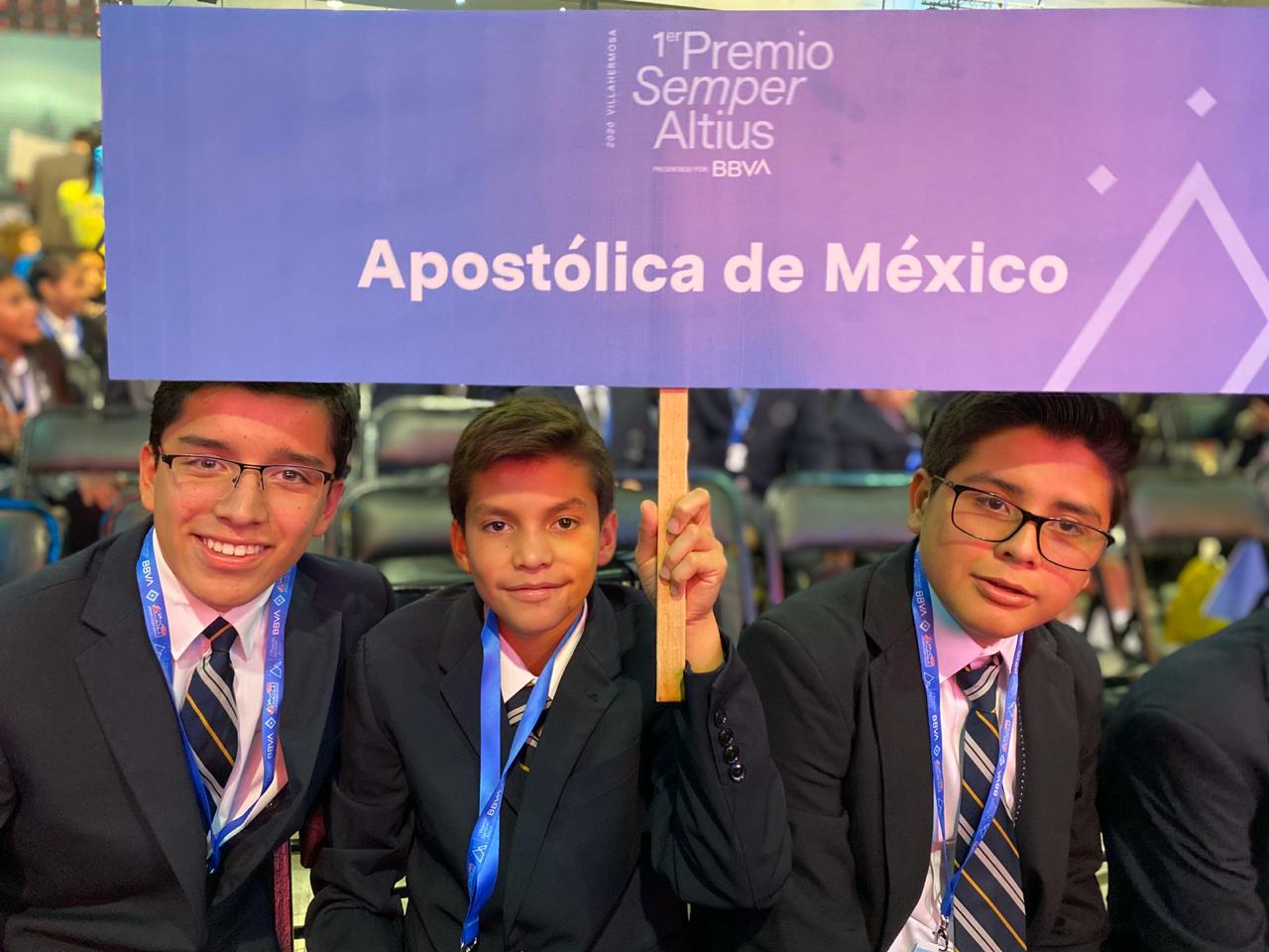 Alumnos del Centro Vocacional participaron en el Premio Semper Altius