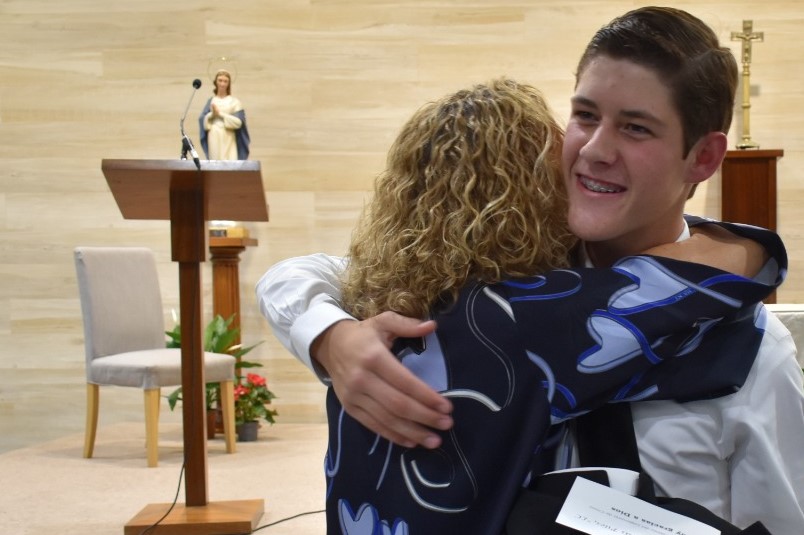 «Lo único que le hemos dicho es: "si quieres ser sacerdote, has de ser un sacerdote santo"»