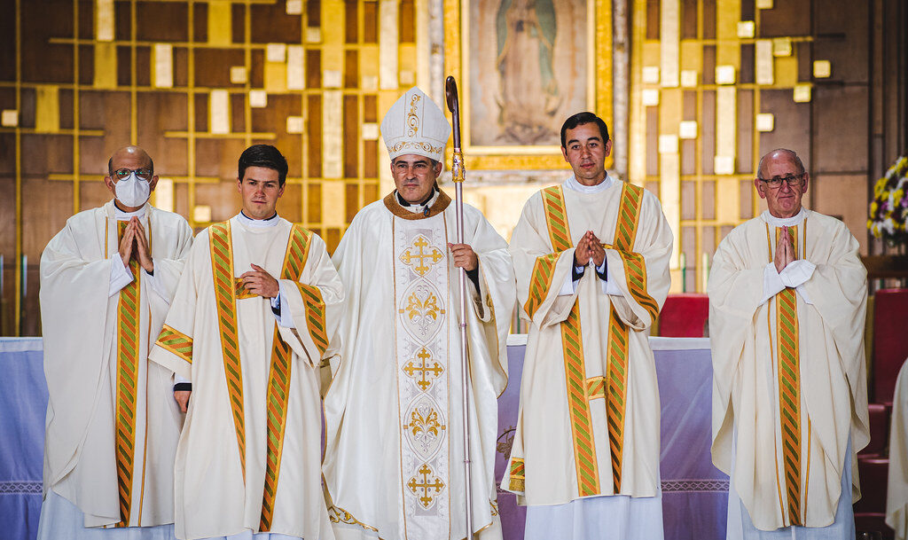 «En el diaconado encontrarán en Cristo la vocación al servicio»