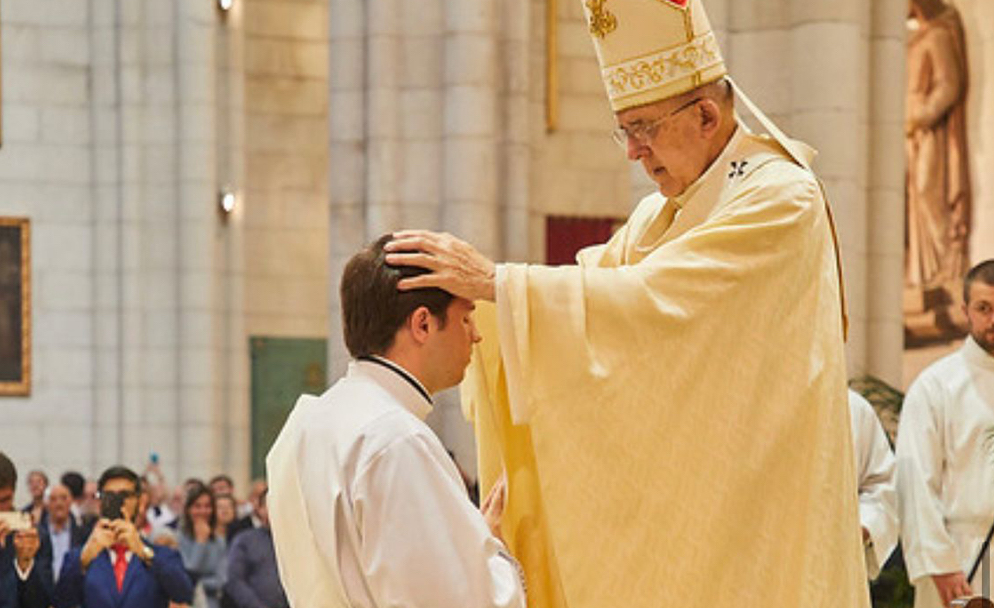 Pablo Galiot, ordenado sacerdote por el cardenal Osoro